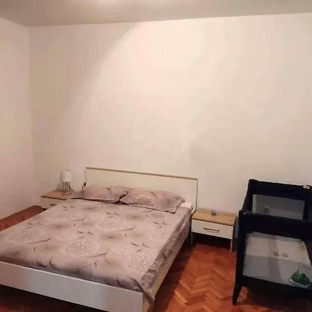 Apartment With A Parking Space Rogoznica - 23016