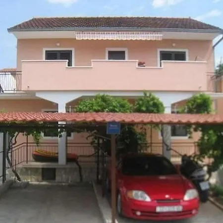 Apartment With A Parking Space Rogoznica - 23016 Rogoznica (Sibenik-Knin)