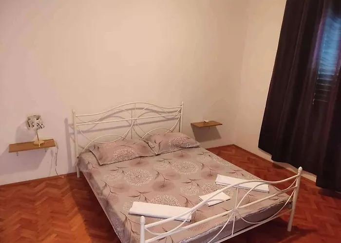 Daire With Parking Space - 23016 *